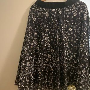 Good condition skirt nice for any occasion